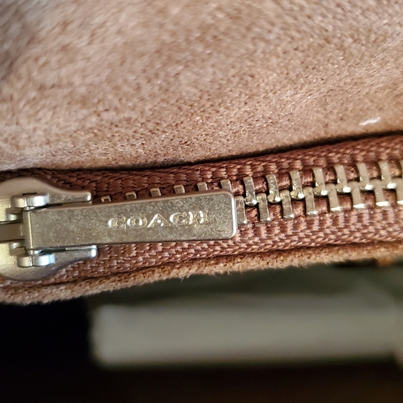 Coach Tabby 20 w/Snakeskin - Picture 12 of 14